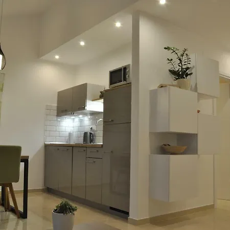 Via Sole דראמליי